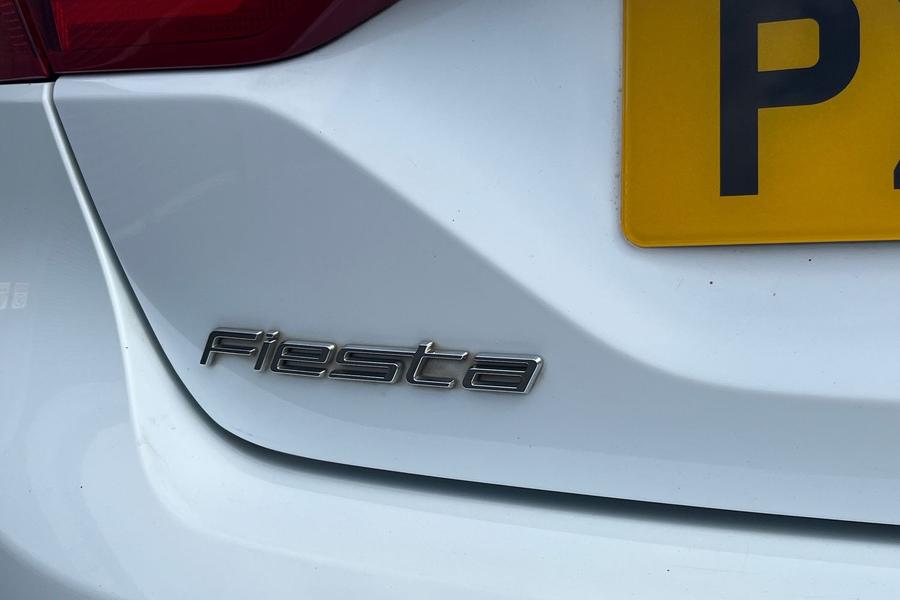 Ford FIESTA Photo autoimg-21101102cca703391bc6f627caf0bd4c9effde59.jpg