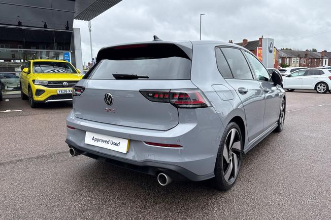 Volkswagen Golf Photo 24