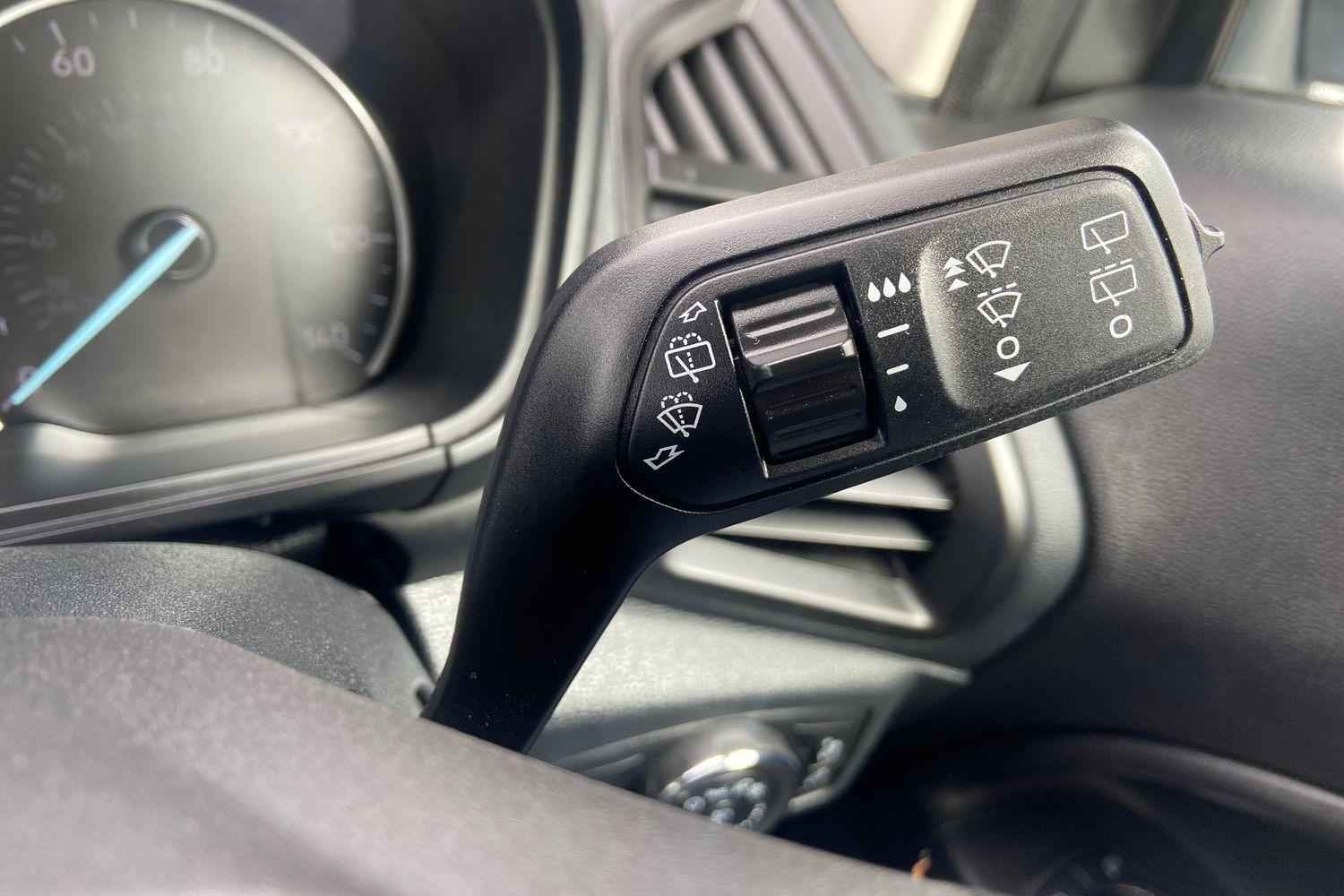 Ford ECOSPORT Photo 14