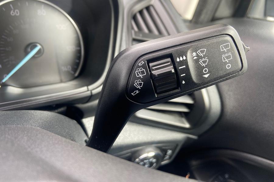 Ford ECOSPORT Photo autoimg-2114ce3a5c4123bfec6966ff16a478fb05ef385c.jpg