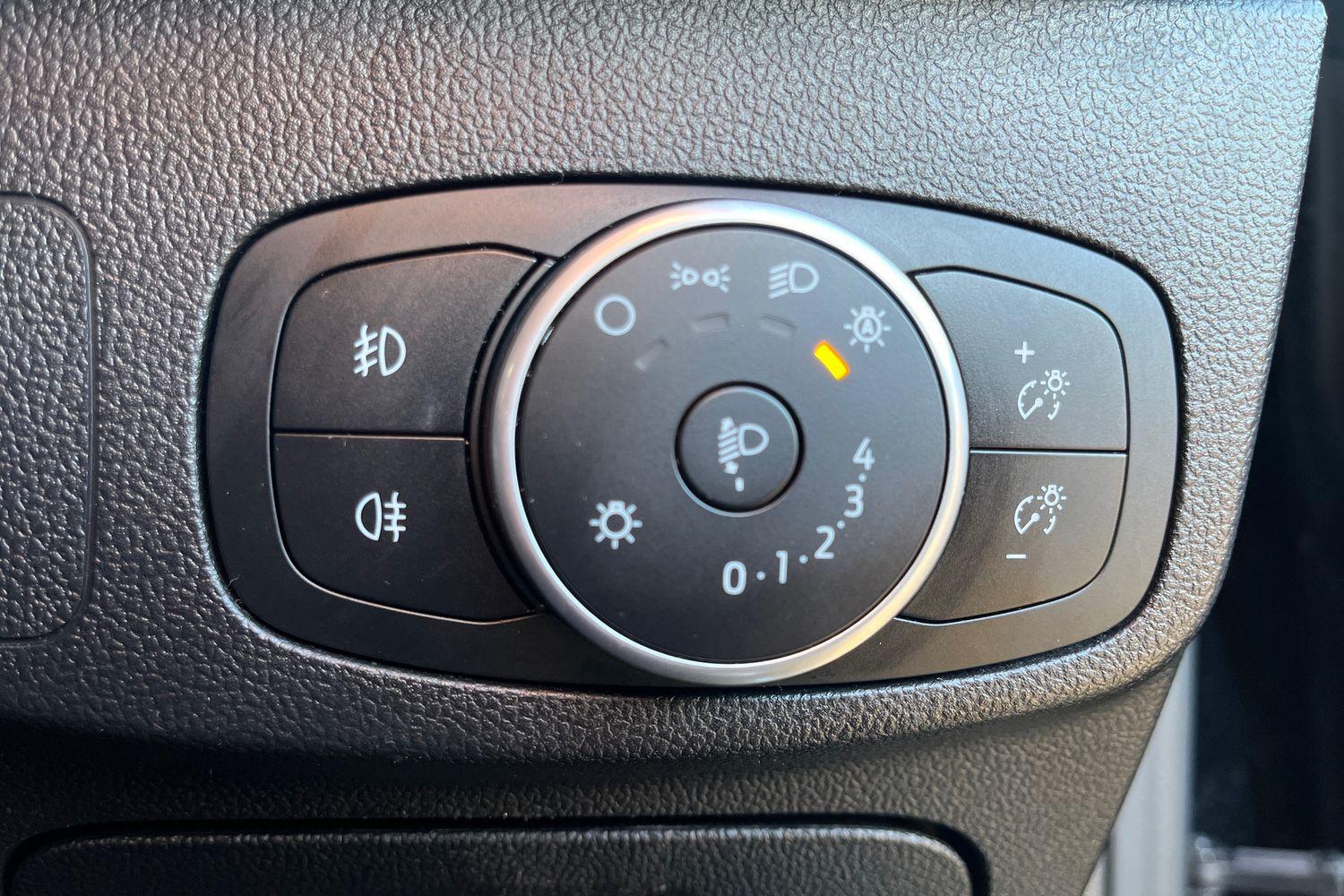 Ford FOCUS Photo 24