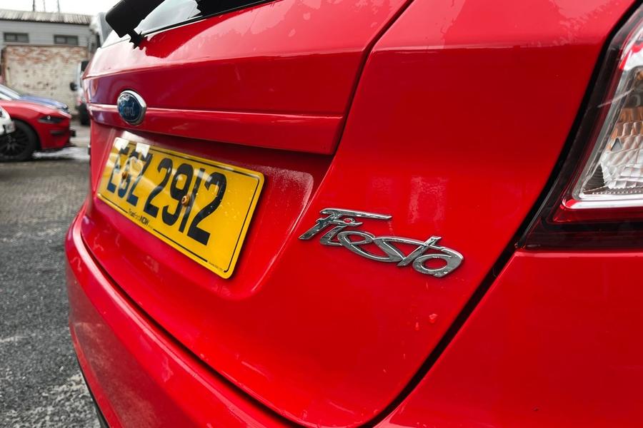Ford FIESTA Photo autoimg-2121bb6be01d0db1cbe934d3ae4ac6cb9a185b22.jpg