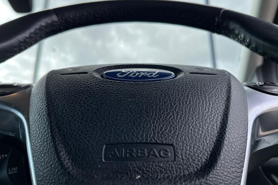 Used FORD TRANSIT CONNECT KV69WTJ 34