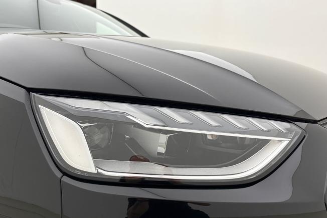 AUDI A4 Photo 19