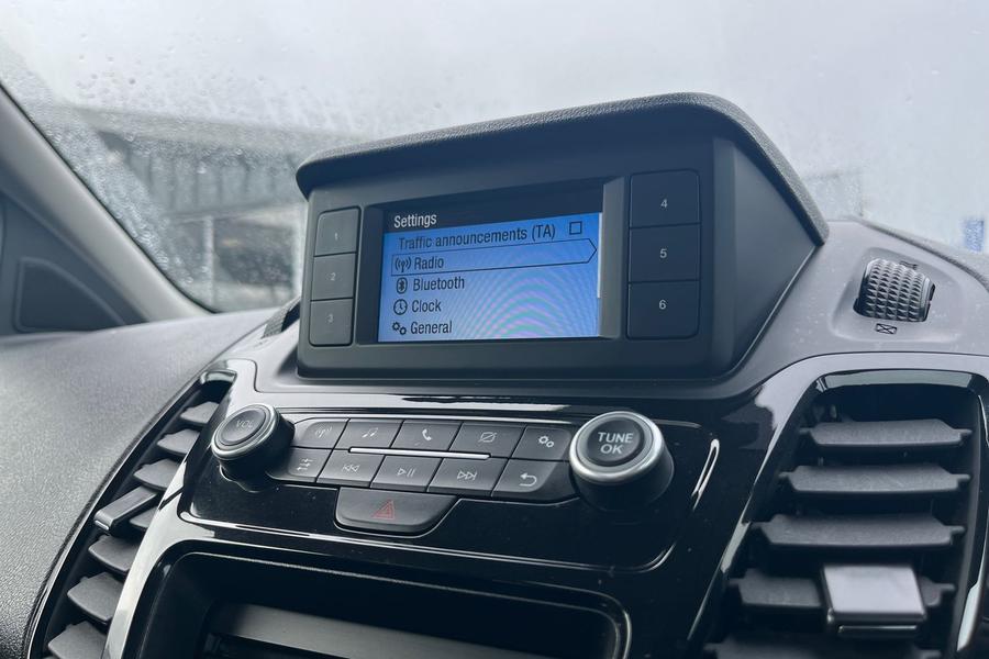 Ford TOURNEO CONNECT Photo autoimg-212c24e0183a5a30b675005586a52526c5ae74d6.jpg