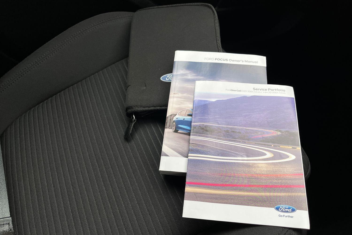 Ford FOCUS Photo 21