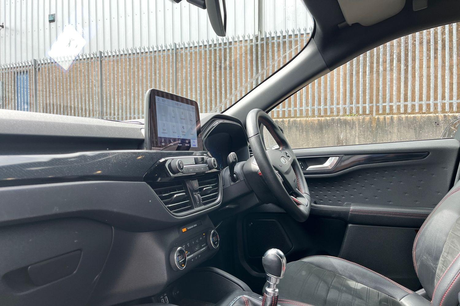 Ford KUGA Photo 17