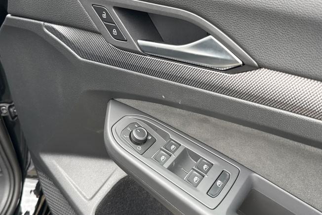 VOLKSWAGEN Golf Photo 30