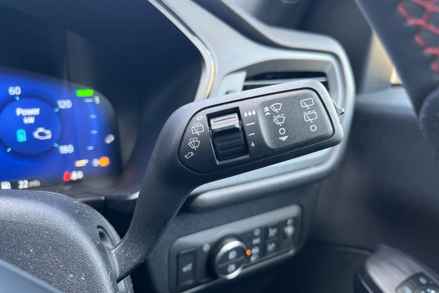 Ford KUGA Photo autoimg-21328734cab0dee56060dfcf1221d474cebf8564.jpg