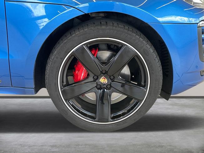 PORSCHE Macan Photo 9