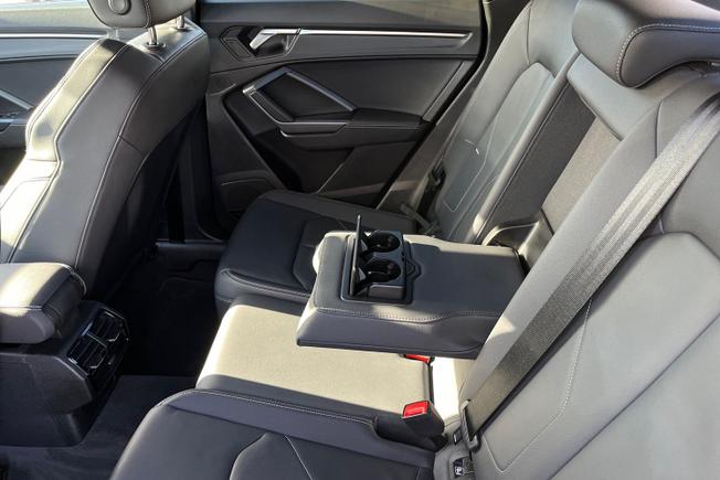 AUDI Q3 Photo 46
