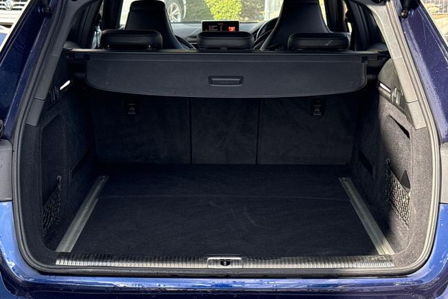 AUDI Rs4 Avant Photo 12