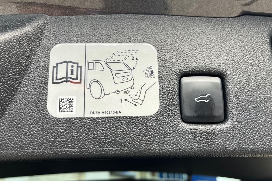 Ford Kuga Photo autoimg-21441b2127d551621e21b4e848beeb900d1aa639.jpg