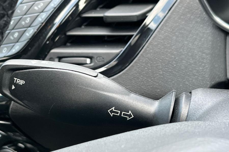 Ford FIESTA Photo autoimg-214719f9056f69e1c4d42982b7d4951c6c4e72b3.jpg