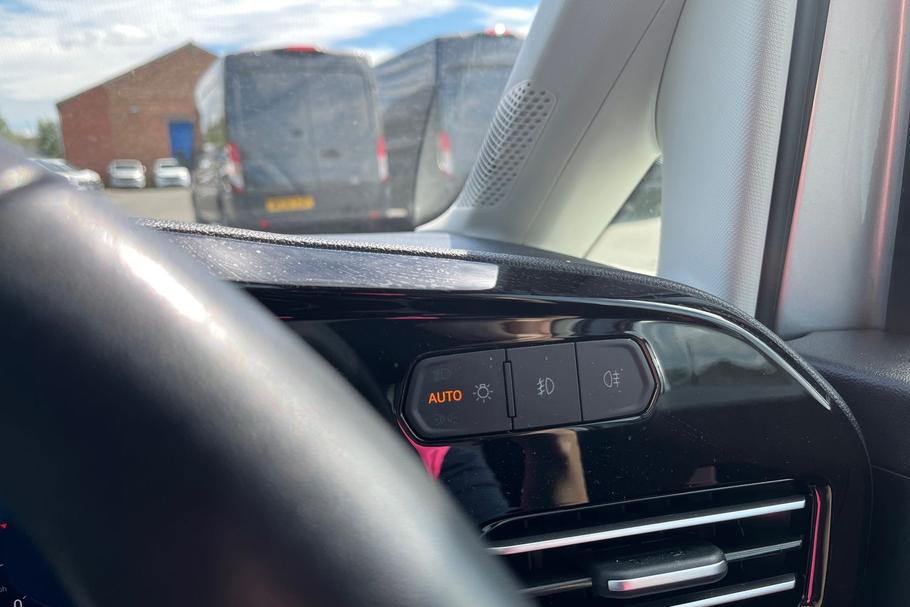 Used Ford TRANSIT CONNECT WR75HYY 32