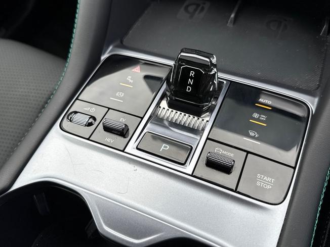BYD Seal U Photo 38