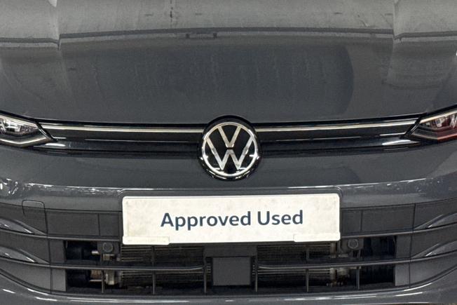 VOLKSWAGEN Golf Photo 29
