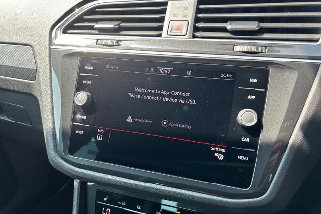 VOLKSWAGEN Tiguan Photo 44
