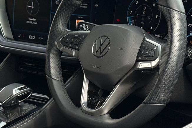 VOLKSWAGEN Touareg Photo 42
