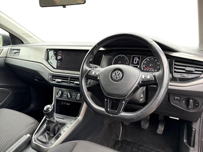 VOLKSWAGEN Polo Photo 6