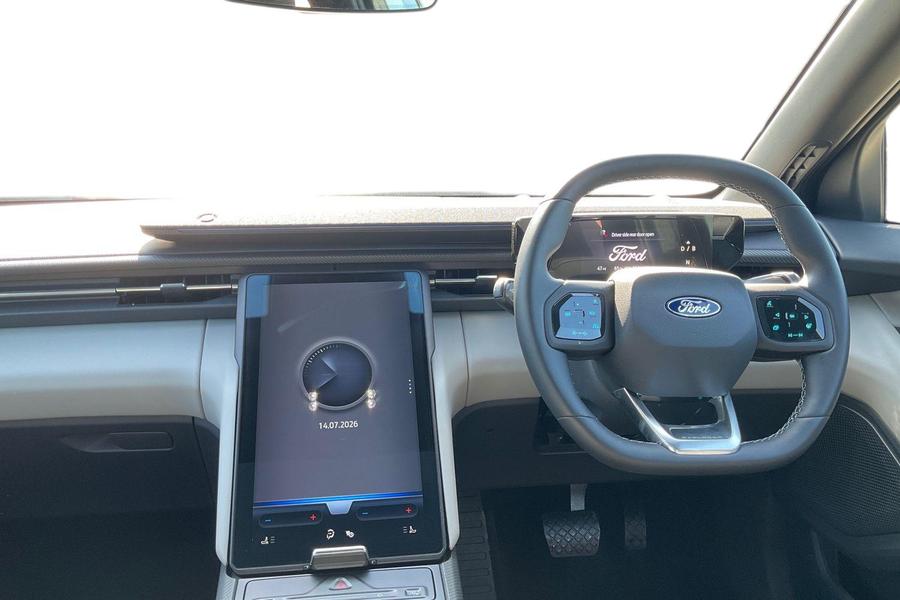 Ford Explorer Photo autoimg-2153df99fa25a520bdd5e0f1ca682836b9762e58.jpg