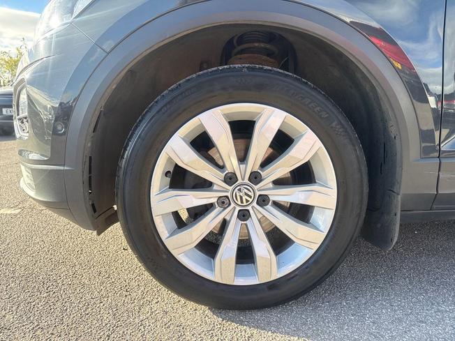 Volkswagen T-Roc Photo 23
