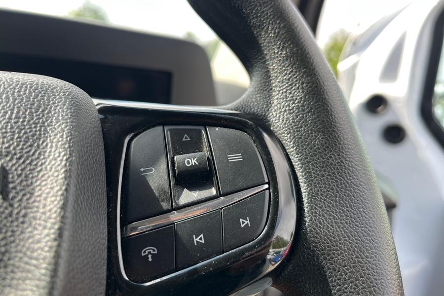 Ford TRANSIT CUSTOM Photo autoimg-215614b7faaeabdda23abd56f5d7f152c889d31b.jpg