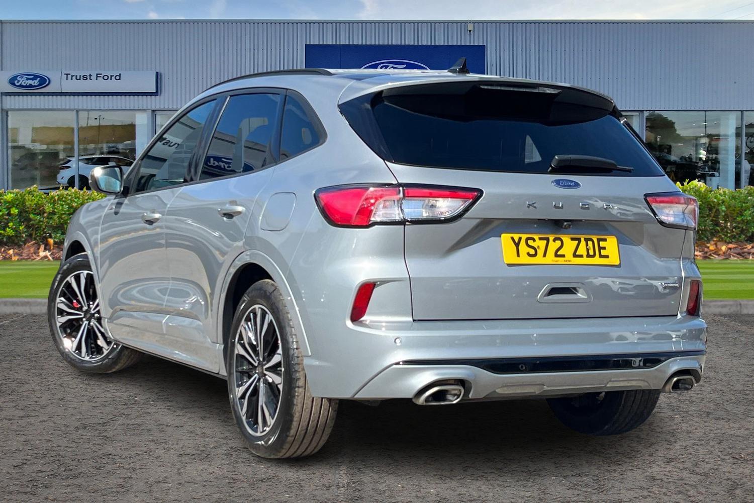 Ford Kuga Photo 1