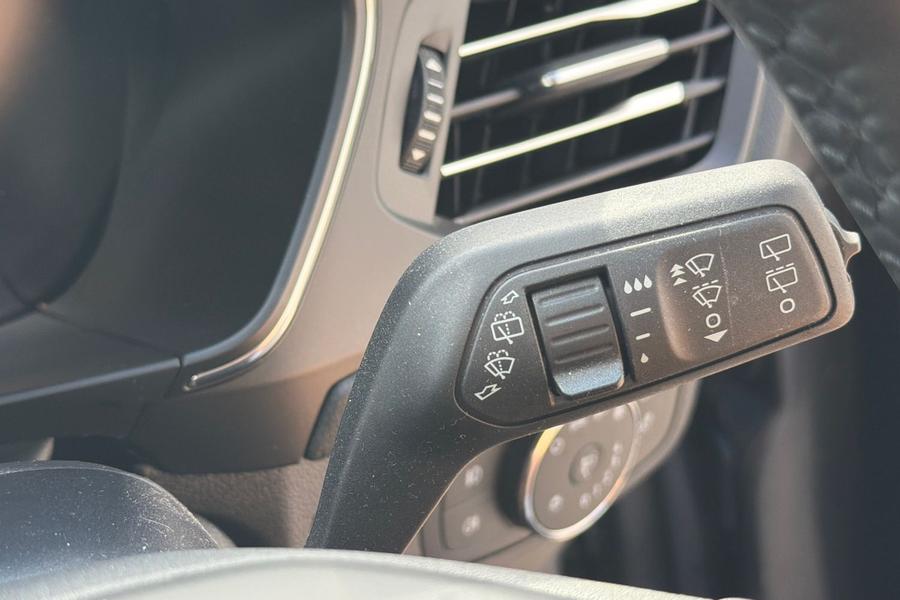 Ford FOCUS Photo autoimg-215b6d758857c7a2d4ef407bd196d2a5d18a511c.jpg