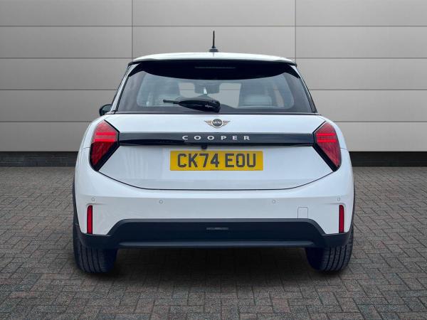 MINI Cooper Photo autoimg-215bb6a6dc2bfc3862edf3c21a0abbfac368b9bf.jpg