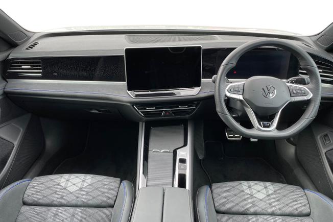 VOLKSWAGEN Passat Photo 10
