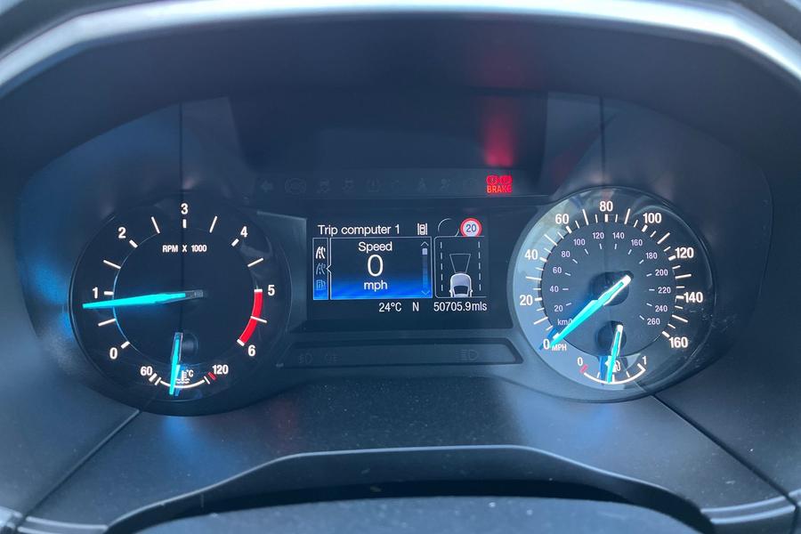 Ford EDGE Photo autoimg-215e32e5d86a48268859e5c6924f881faa4f7f6e.jpg