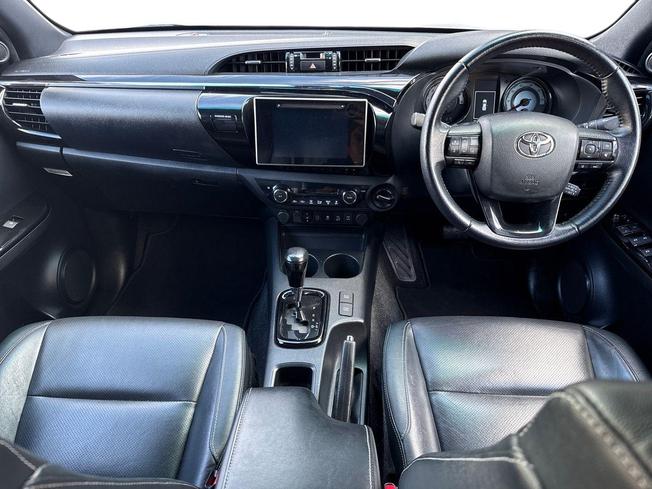 Toyota Hilux Photo 10