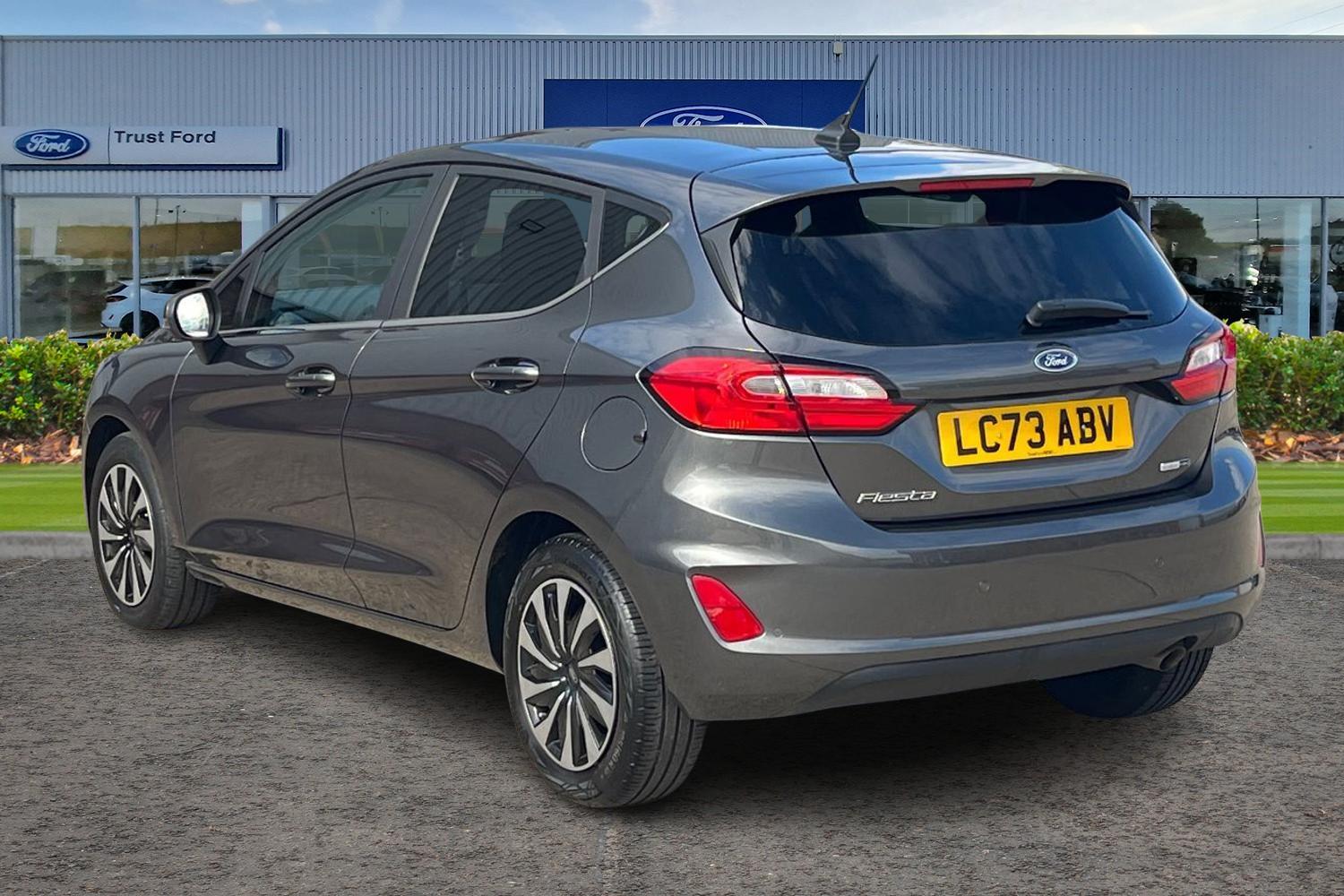 Ford Fiesta Photo 1