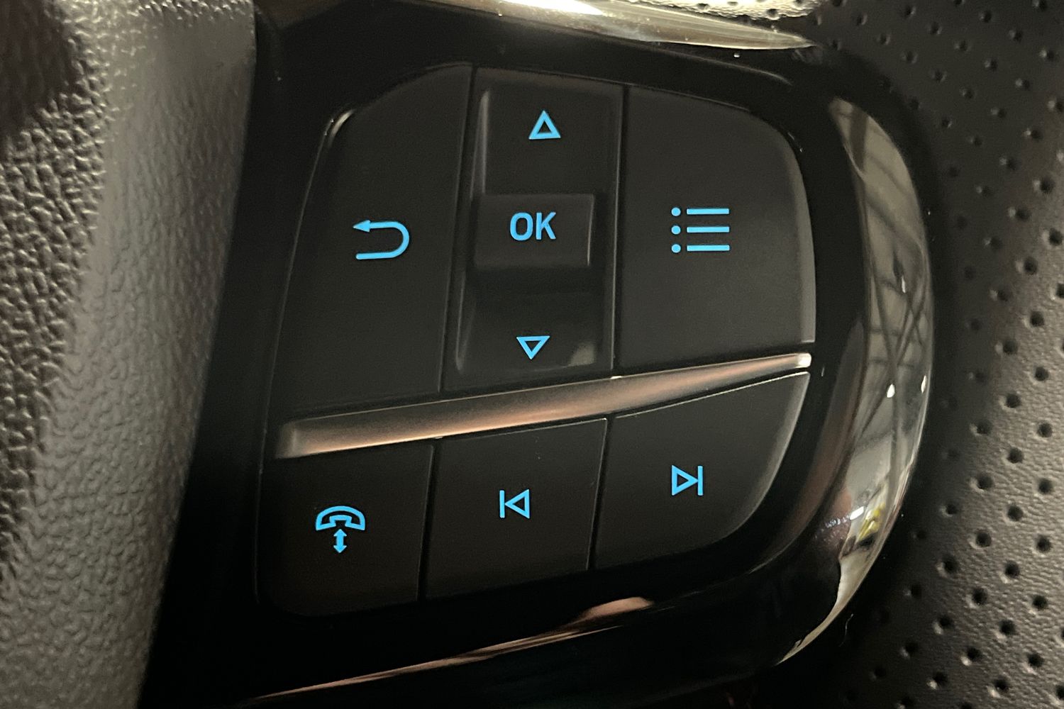 Ford Puma Photo 41