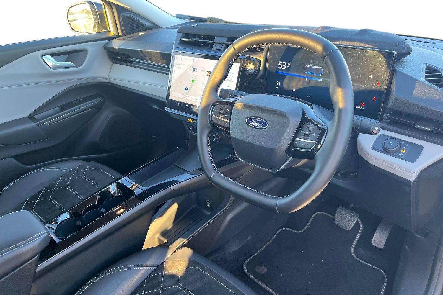 Ford Puma Gen-E Photo 8