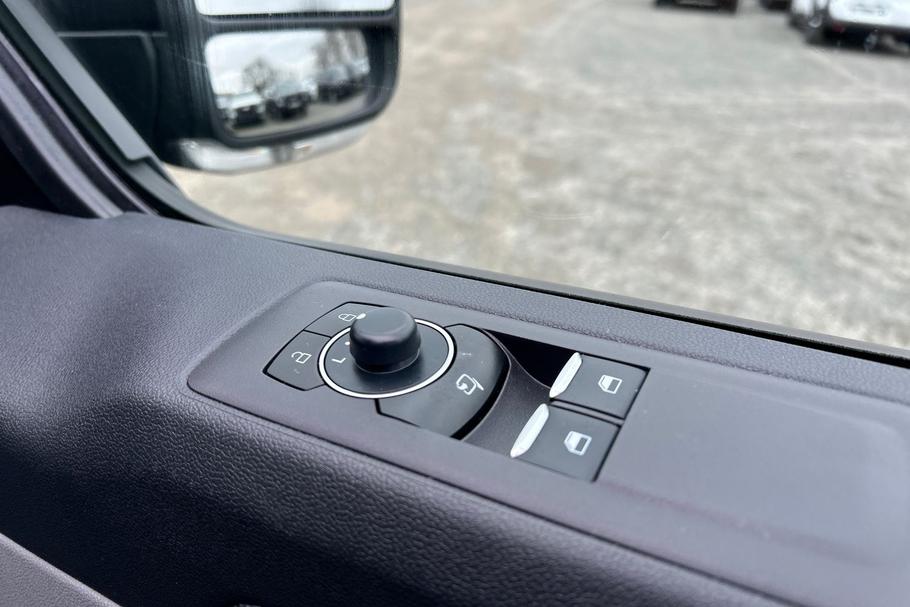 Used FORD E-TRANSIT CUSTOM WR75JHO 32