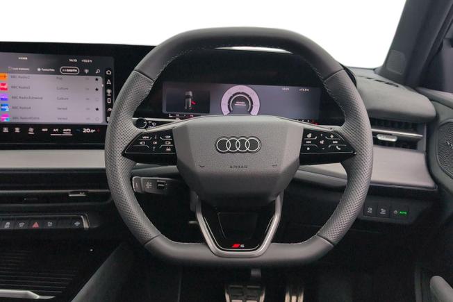 AUDI Q3 Photo 11
