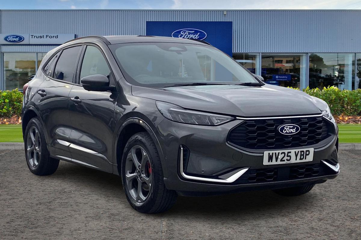 Ford Kuga listing photo