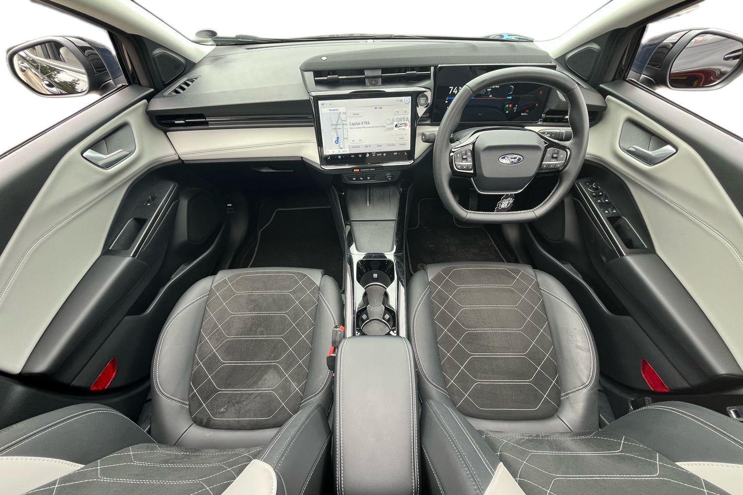 Ford Puma Gen-E Photo 9