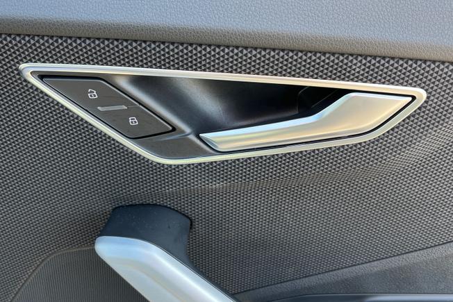 AUDI  Q2  Photo 45