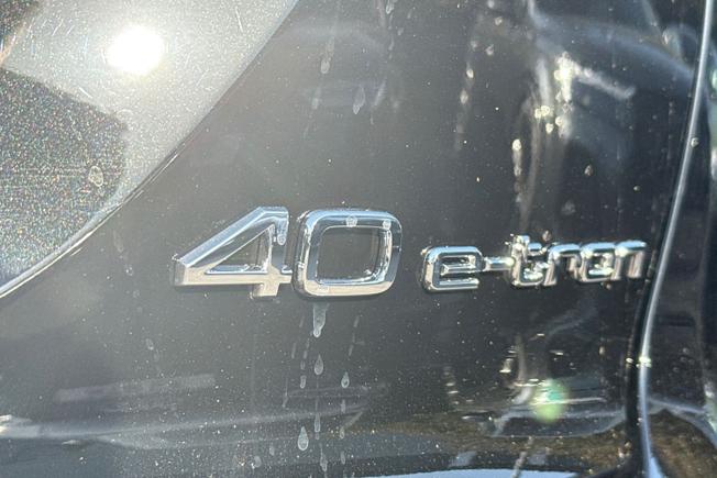 AUDI  Q4 SUV Photo 27