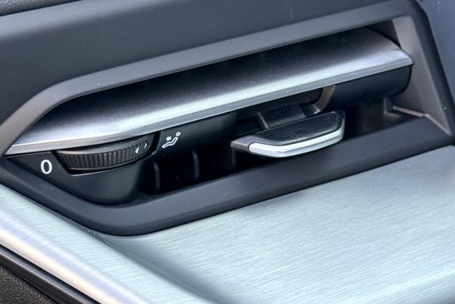 AUDI  Audi Q5 SUV Sport Photo 30