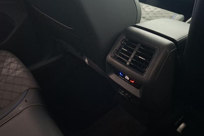 VOLKSWAGEN Tiguan Photo 25