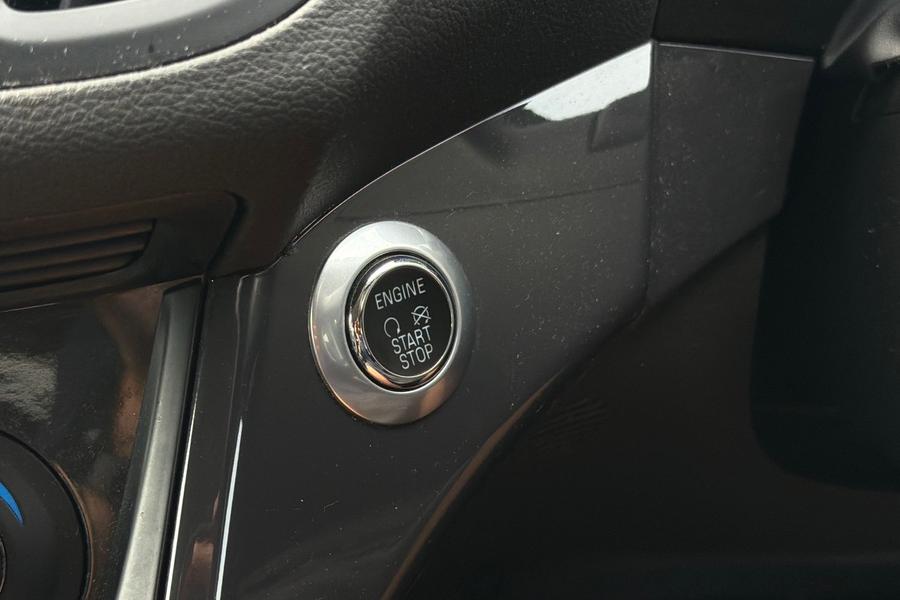 Ford KUGA Photo autoimg-2184cc8289dcff0ea58437f4ef120f76f8049557.jpg
