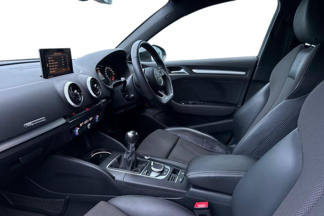 AUDI A3 Photo 2