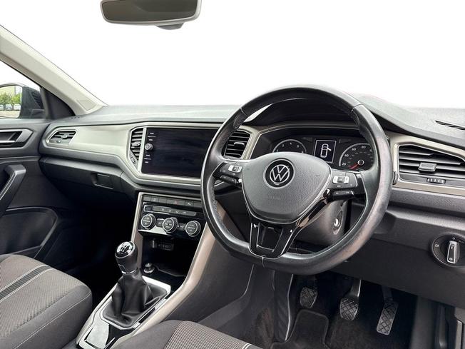VOLKSWAGEN T-Roc Photo 6