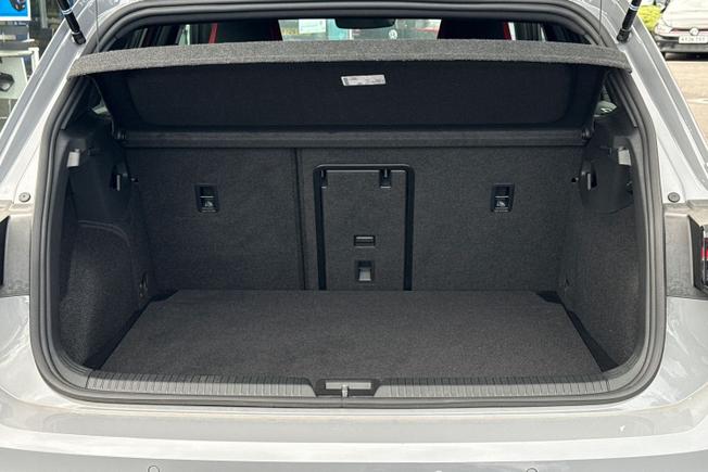 Volkswagen Golf Photo 12