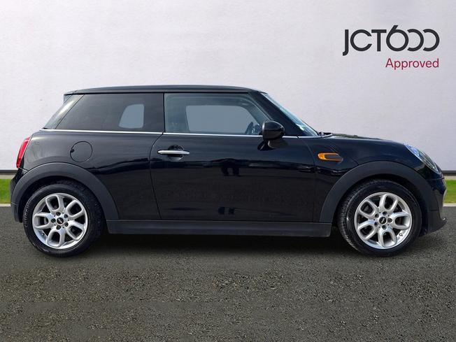 MINI Hatch Photo 4