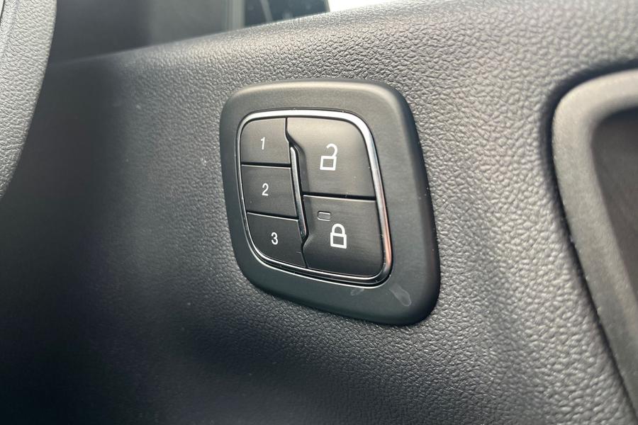 Ford KUGA Photo autoimg-219b9c32ad6cb9dfd2b0fb25dd36a94499bd620a.jpg